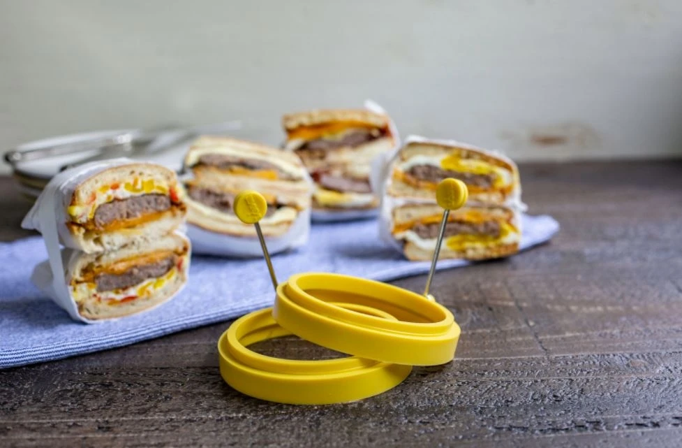 Lodge Silicone Egg Ring, Yellow - Image 2