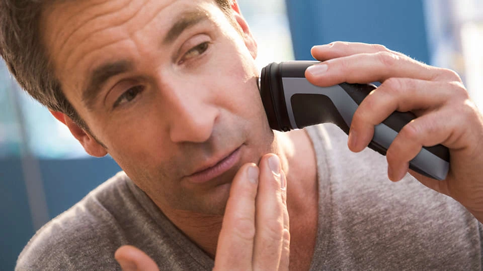 Philips Norelco Shaver Cordless Dry Electric Shaver - Image 6